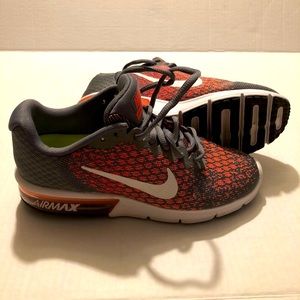 Women’s Nike Air Max Sequent 2 sneakers